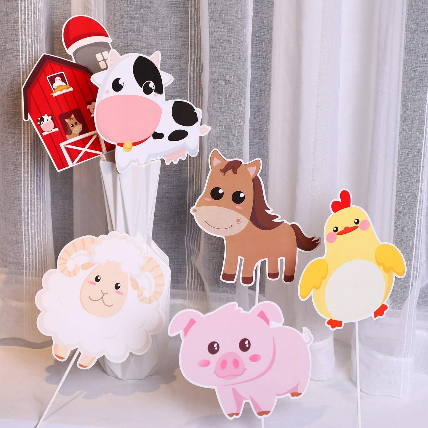 Blulu 35 Pcs Farm Animals Decor Farm Animal Cutouts for Baby Shower, Bulletin Board, Classroom Decor, Kindergarten, Birthday, Party Essentials with 80 Glue Point Dots