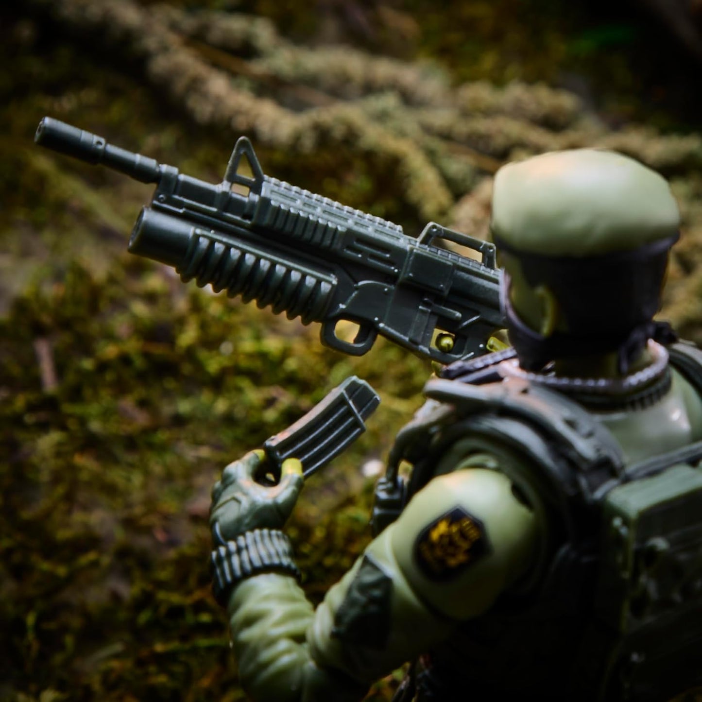 G.I. Joe Classified Series Legacy Collection: Action Soldier - Special Forces, Collectible 6 Inch Action Figure Set with 16 Accessories