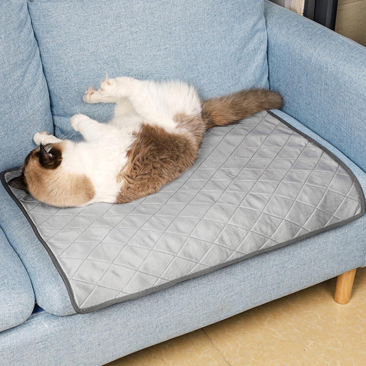 Milisten Large Dog Cooling Mat and Waterproof Urine Pad, Thick Polyester Anti-Slip Summer Cooling Bed Mat for Indoor Use, Fast-Drying Washable Pet Sleep Cushion