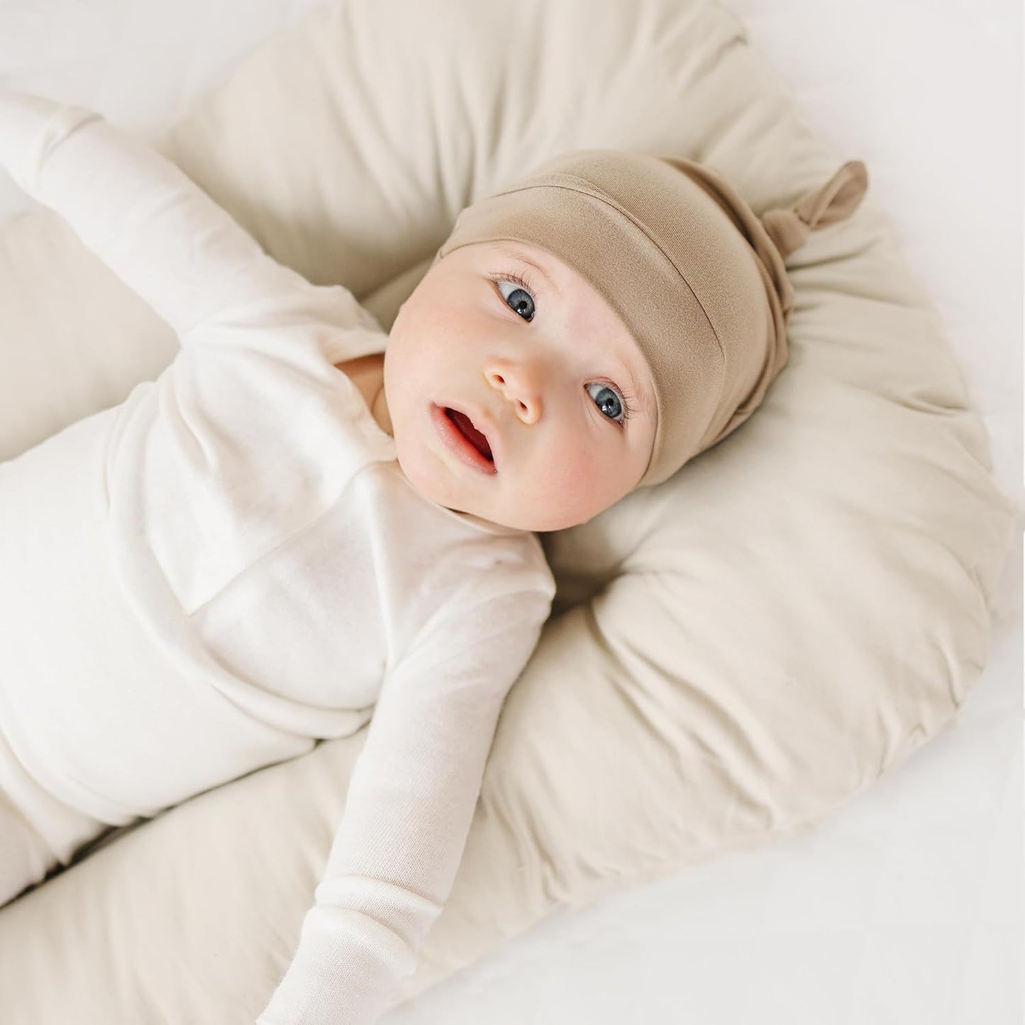 Konssy 8 Pack Baby Newborn Hats Set Knot Beanie Hats Soft for Infant Baby Girls Boys Caps 0-6 Months