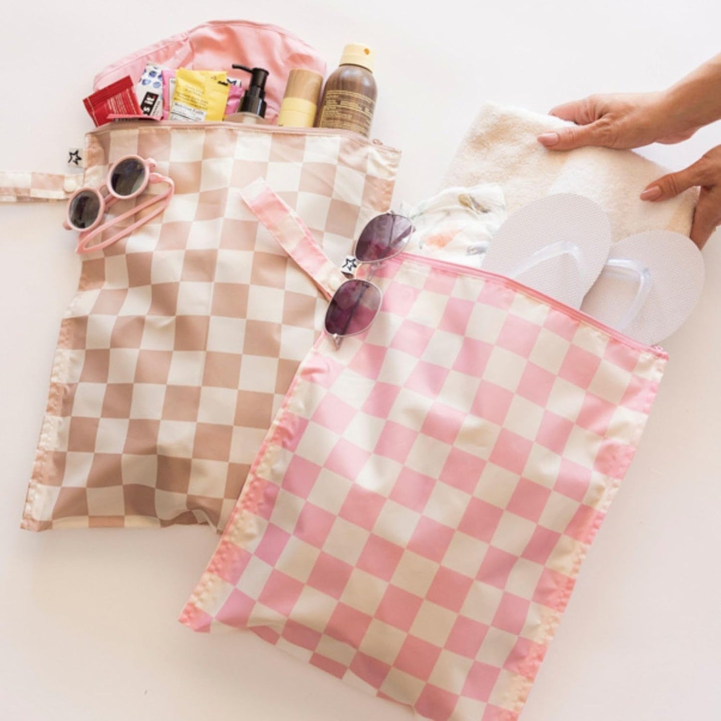 Tiny Twinkle Mess Proof Wet Bags | 2-Pack Reusable Waterproof Wet Bags for Swimsuits | Baby Clothes | Travel & Diaper Bag (Pink, Brown Checkers)