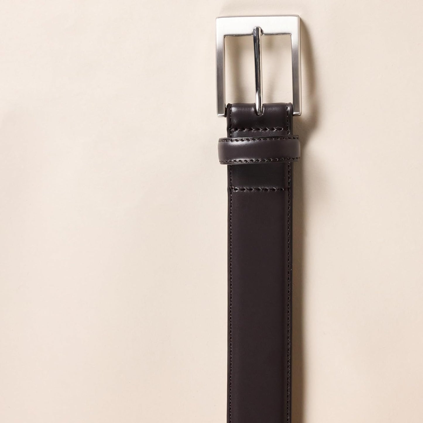Amazon Essentials Men's Leather Belt, Classic Style