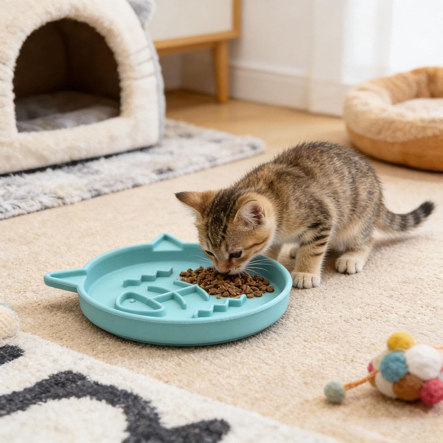 Slow Feeder Cat Bowl, Puzzle Non-Slip Pet Dish for Cats and Puppies, Indoor Outdoor Feeding Bowl, Promotes Healthy Digestion, Prevents Choking, Easy to Clean, Keeps Floor Clean During Mealtime
