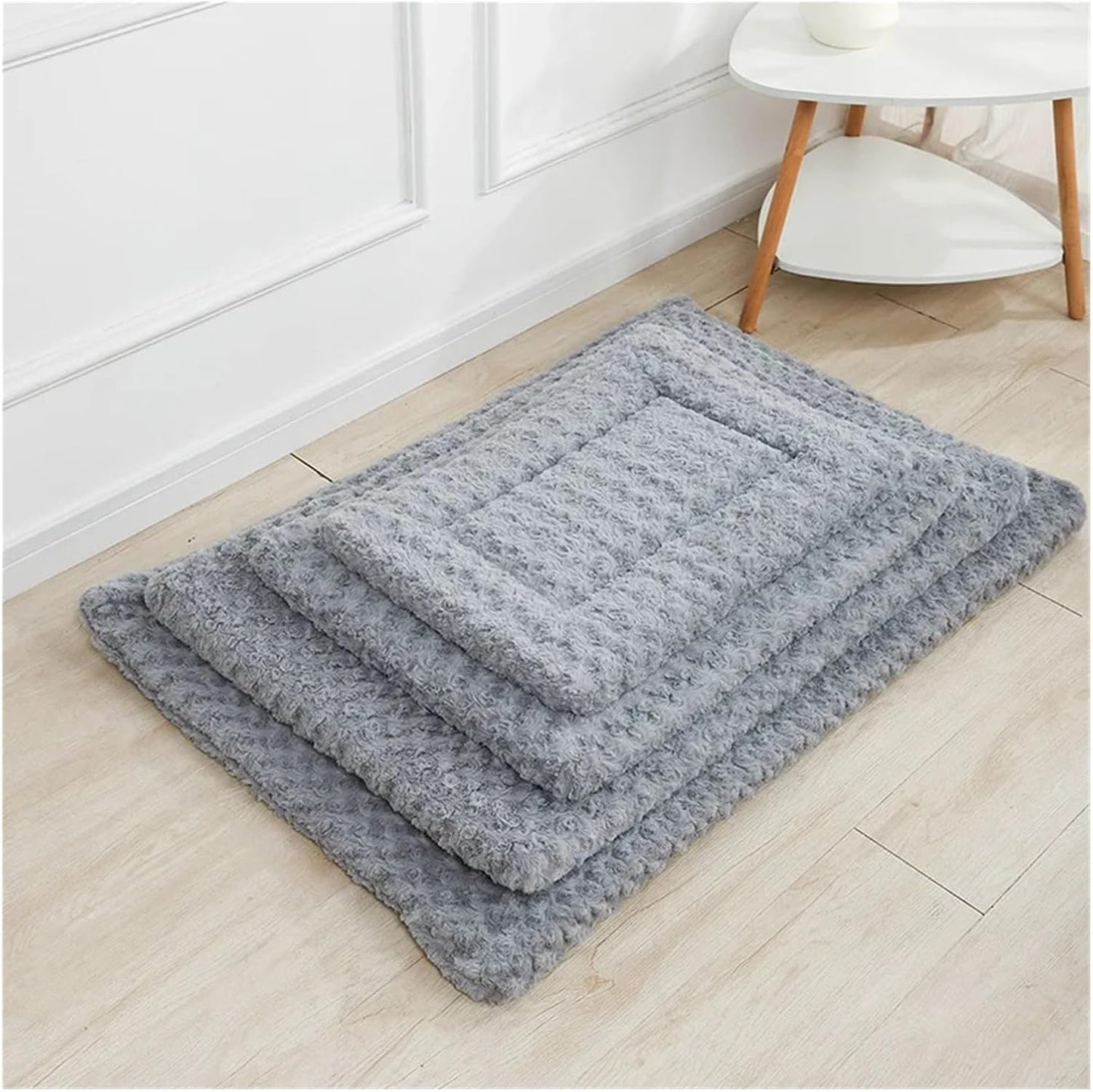 Washable Double Sided Pet Bed Dog Crate Pad Mat Plush Puppy Cats Pillows for Medium Dogs Soft Fluffy Dog Carpet Suit for Winter(Black,M 70X50CM)