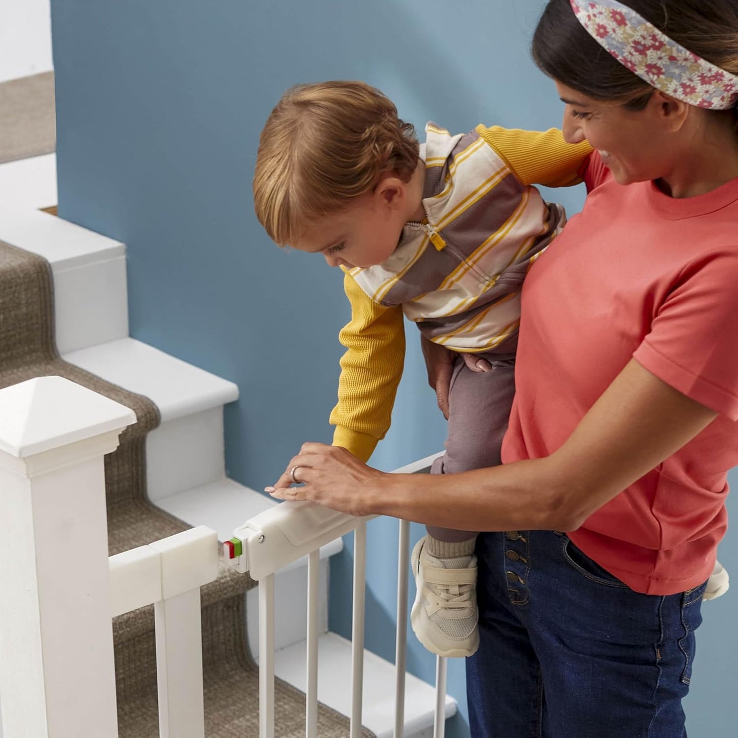 Safety 1st Pressure Mounted Baby Gates for Doorways with SecureTech, Baby Gate with Door, Pet-Friendly Design, No Drilling, 29-38"