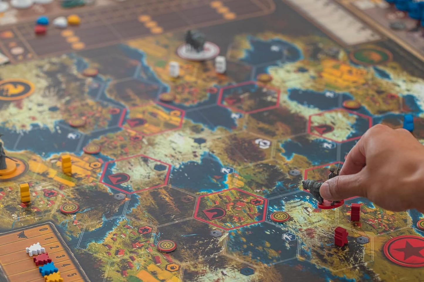 Stonemaier Games: Scythe (Base Game) by Jamey Stegmaier | an Engine-Building, Area Control Strategy Board Game with Mechs, Set in Dieselpunk 1920+ Europe for Adults and Family | 1-5 Players, 115 Mins