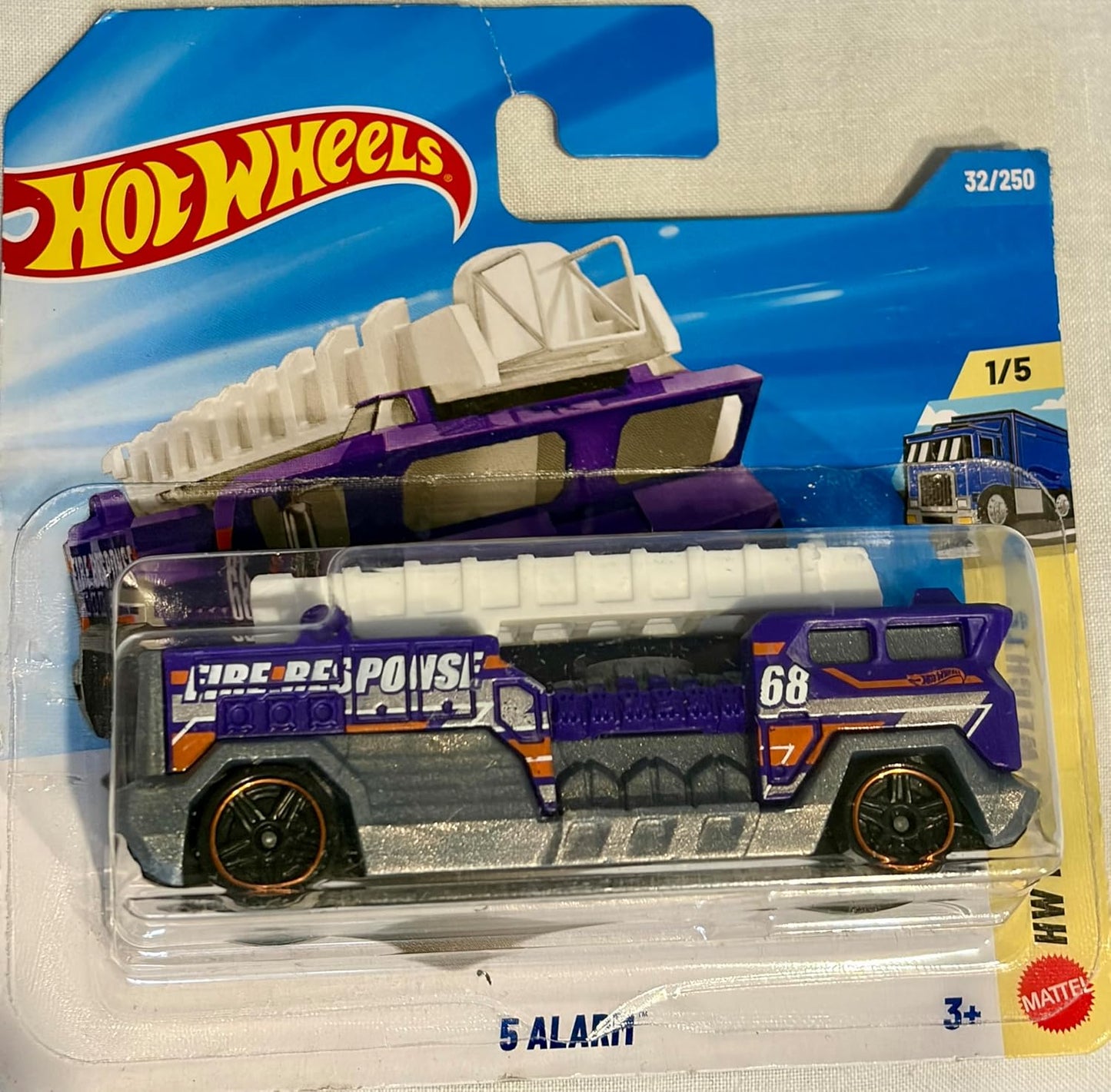 Hot Wheels 5 Alarm Firetruck [Purple] Heavyweights 1/5, 32/250, 1:64 Scale Diecast Toy Vehicle