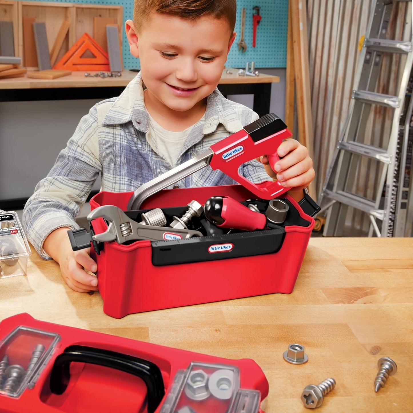 Little Tikes Creative Construction Tool Box Set with 9 Accessories, Pretend Play Construction Set, for Boys and Girls Ages 3+ Years