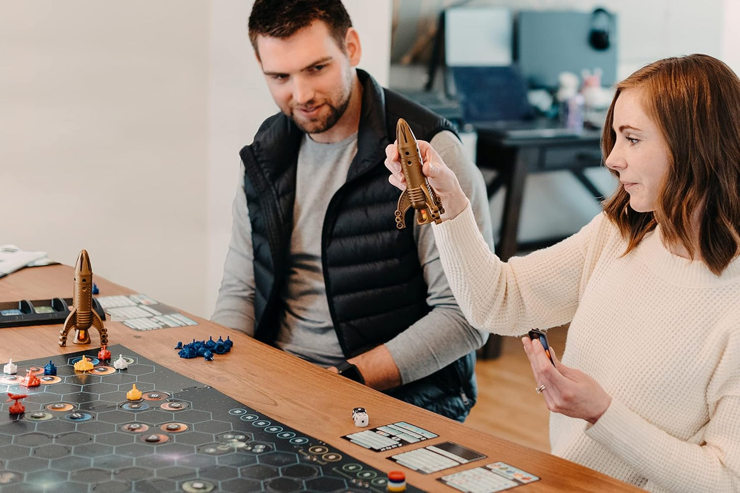 CATAN Starfarers Board Game - Compete for Galactic Council Ambassadorship! Strategy Game, Family Game for Kids and Adults, Ages 14+, 3-4 Players, 120 Minute Playtime, Made by CATAN Studio