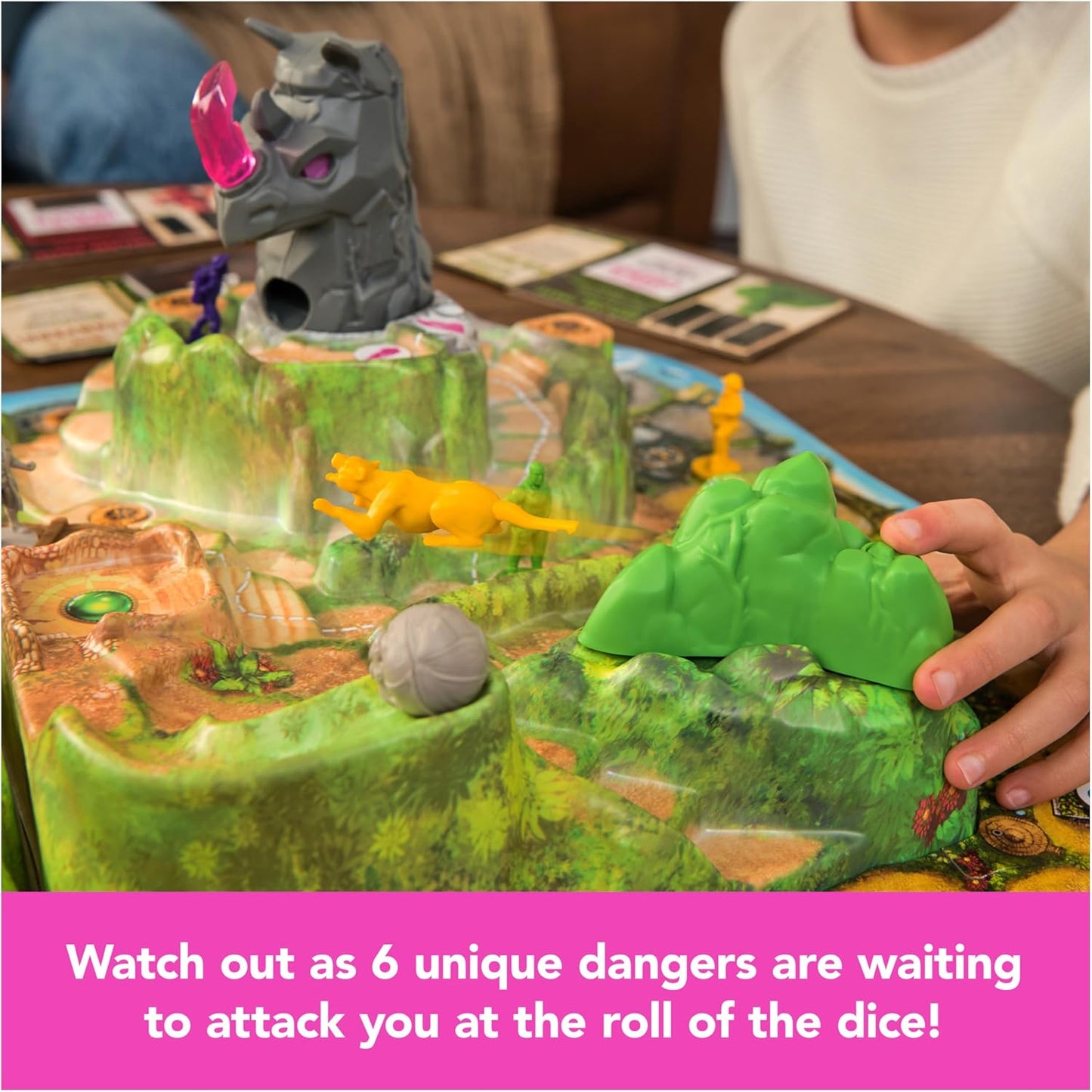 Spin Master Games, Jumanji Stampede, 3D Adventure Cooperative Board Game, for Fans of The Jumanji Movies, Easter Gift, 2-4 Players, for Ages 8 & Up