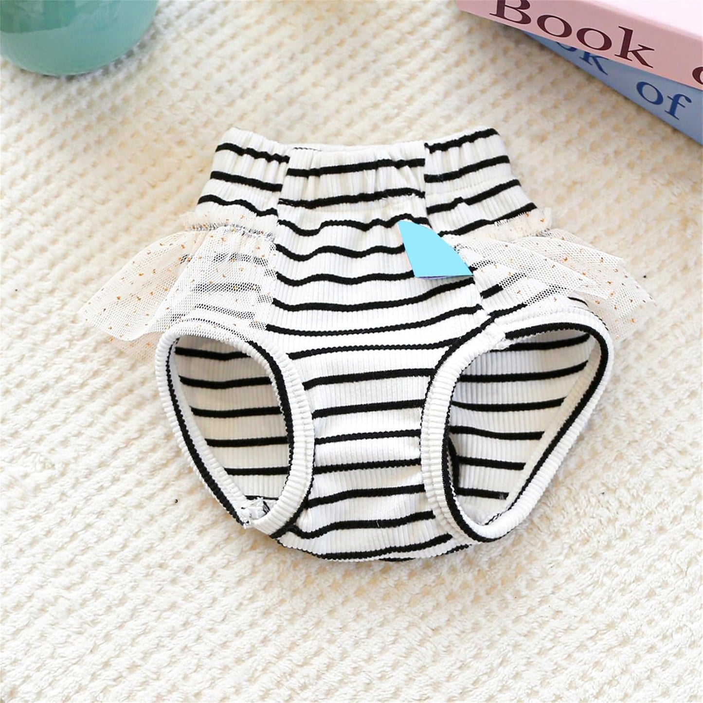 Washable Female Dog Sanitary Pants Physiological Diaper Shorts for Small Breeds to Keep Bedding and Hygienic Dog Diapers Pants