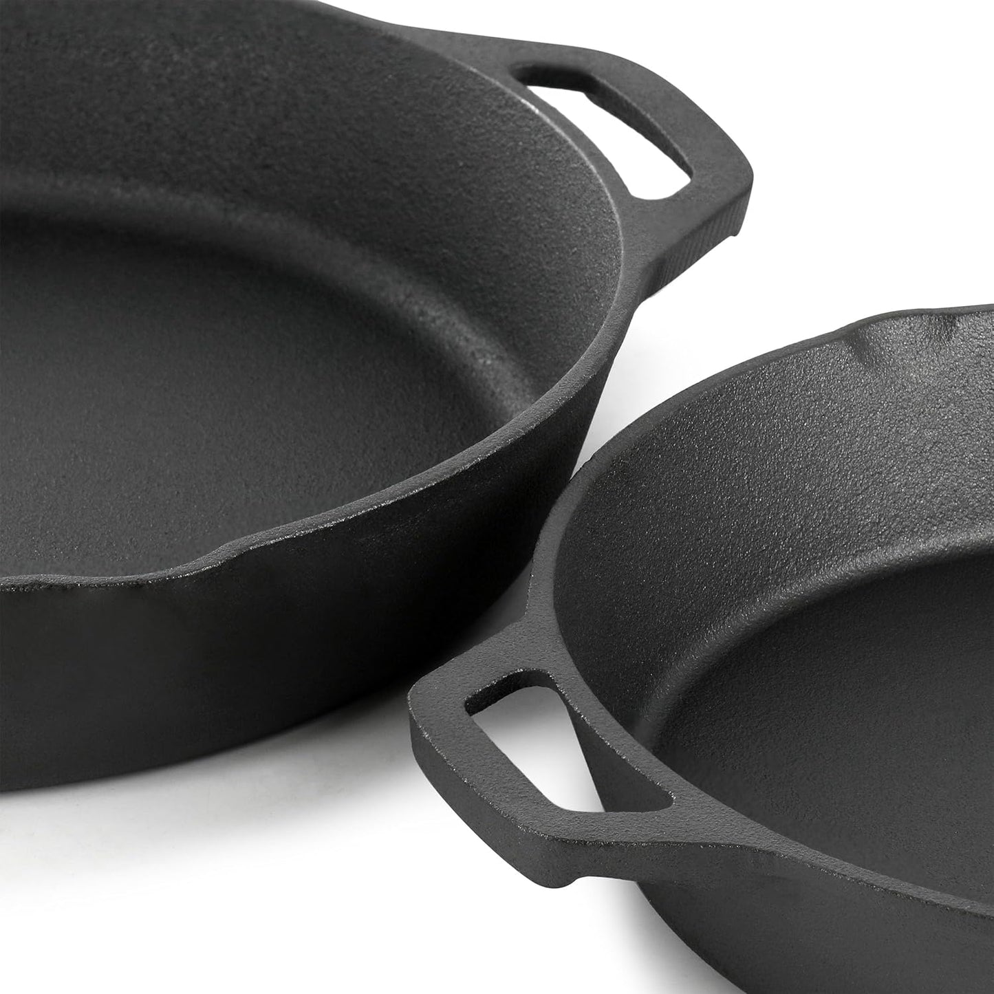 MegaChef 13 Piece Pre-Seasoned Cast Iron Skillet Set with Temperd Glass Lids and Silicone Holders