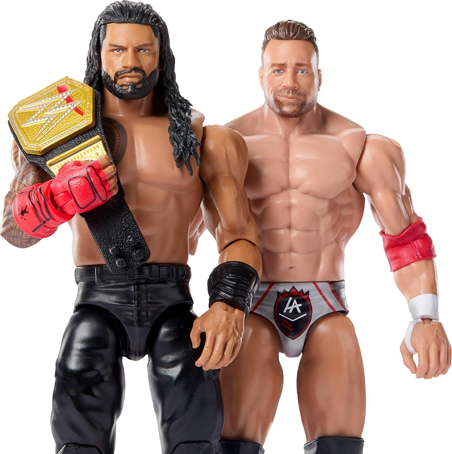 Mattel WWE Main Event Showdown Action Figures 2-Pack with Accessory, Series #21 Roman Reigns vs LA Knight Collectible Set, 6-inch