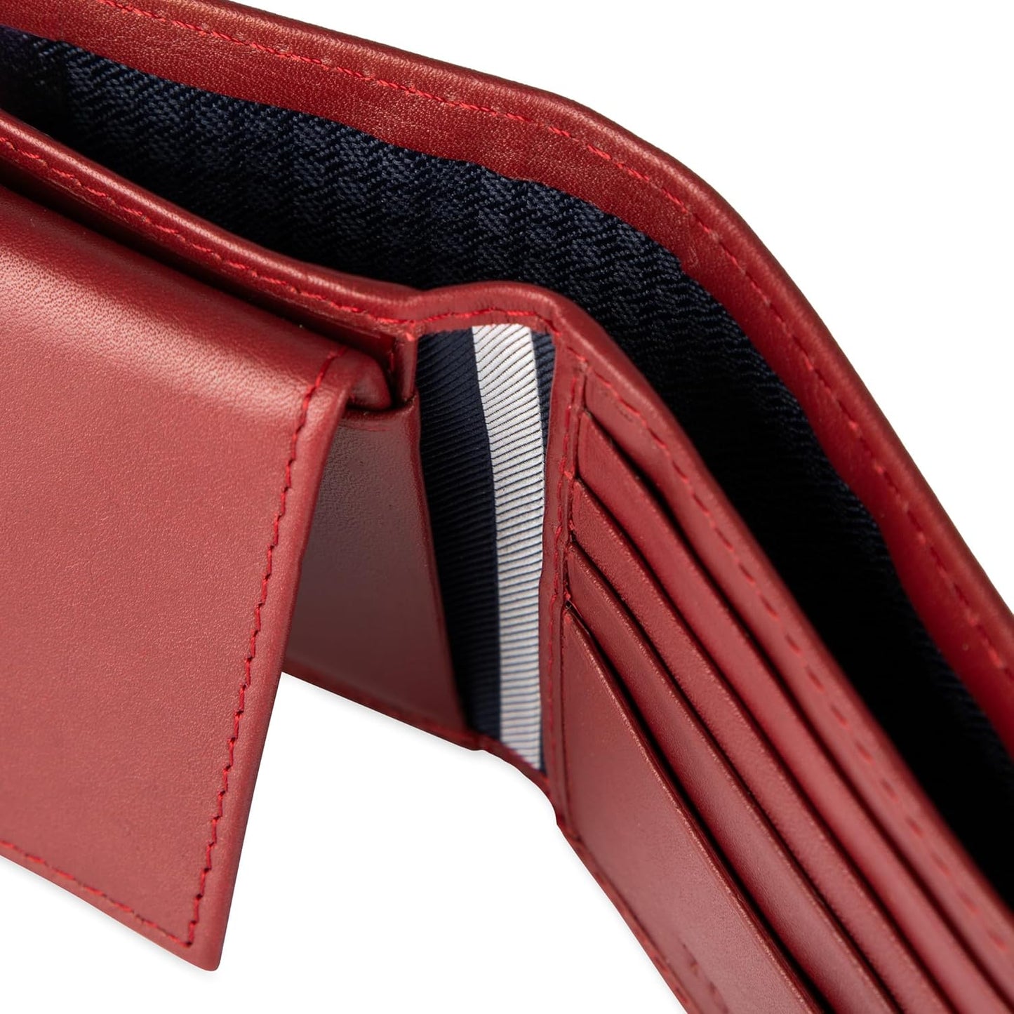 Tommy Hilfiger Men's Slim Leather Bifold Passcase Wallet with Removable ID Window