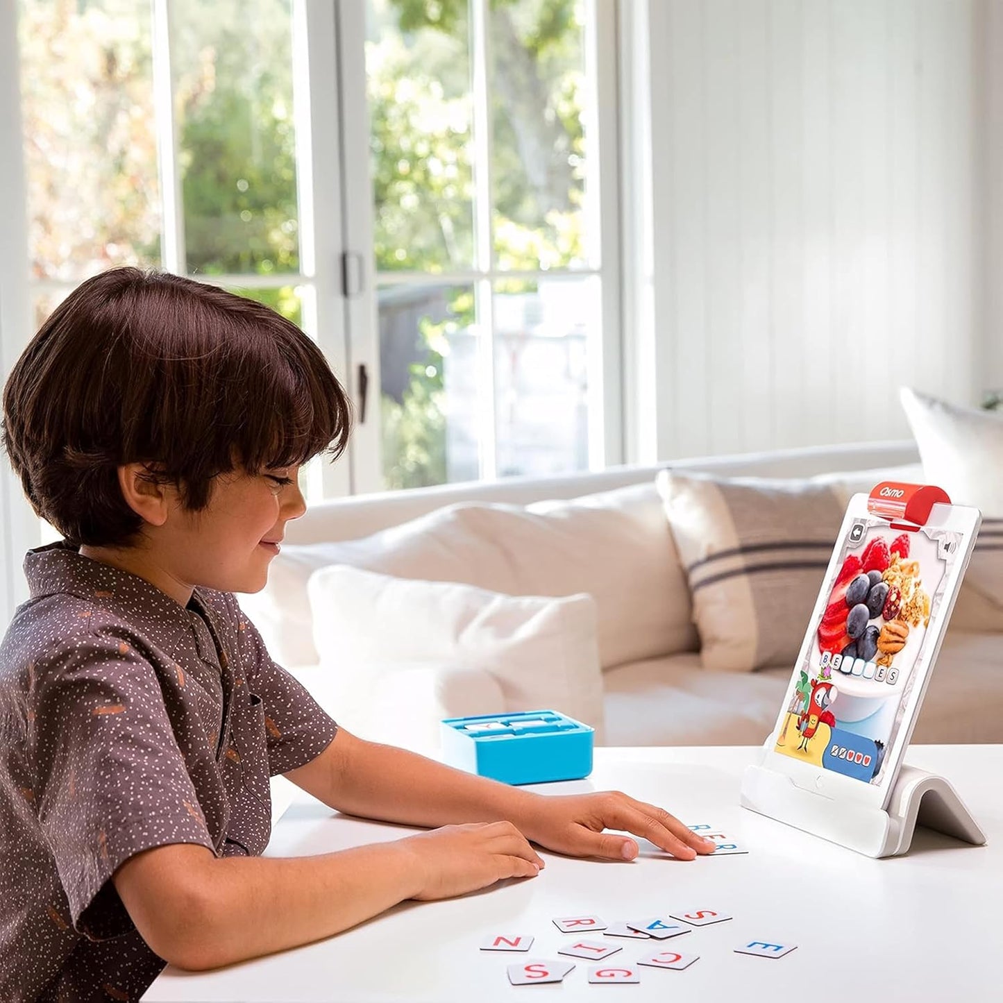 Osmo - Genius Starter Kit for iPad - 5 Educational Learning Games - Ages 6-10 - Math, Spelling, Creativity & More - STEM Toy Gifts for Kids, Boy & Girl - Ages 6 7 8 9 10 Base Included (5 Games, iPad)