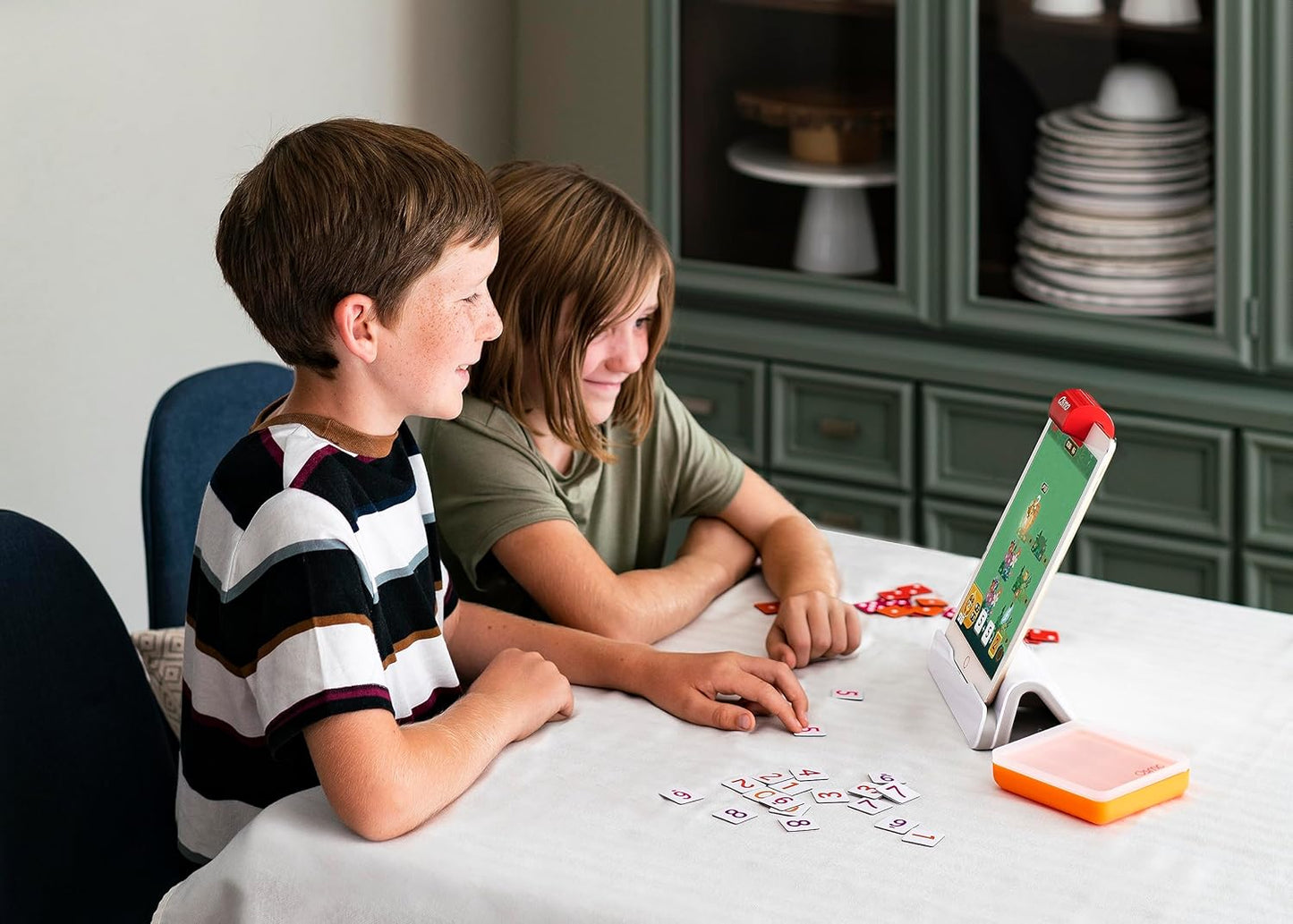 Osmo - Genius Starter Kit for iPad - 7 Educational Learning Games - Ages 6-10 - Math, Spelling, Creativity & More - STEM Toy Gifts for Kids, Boy & Girl - Ages 6 7 8 9 10 Base Included (7 Games, iPad)
