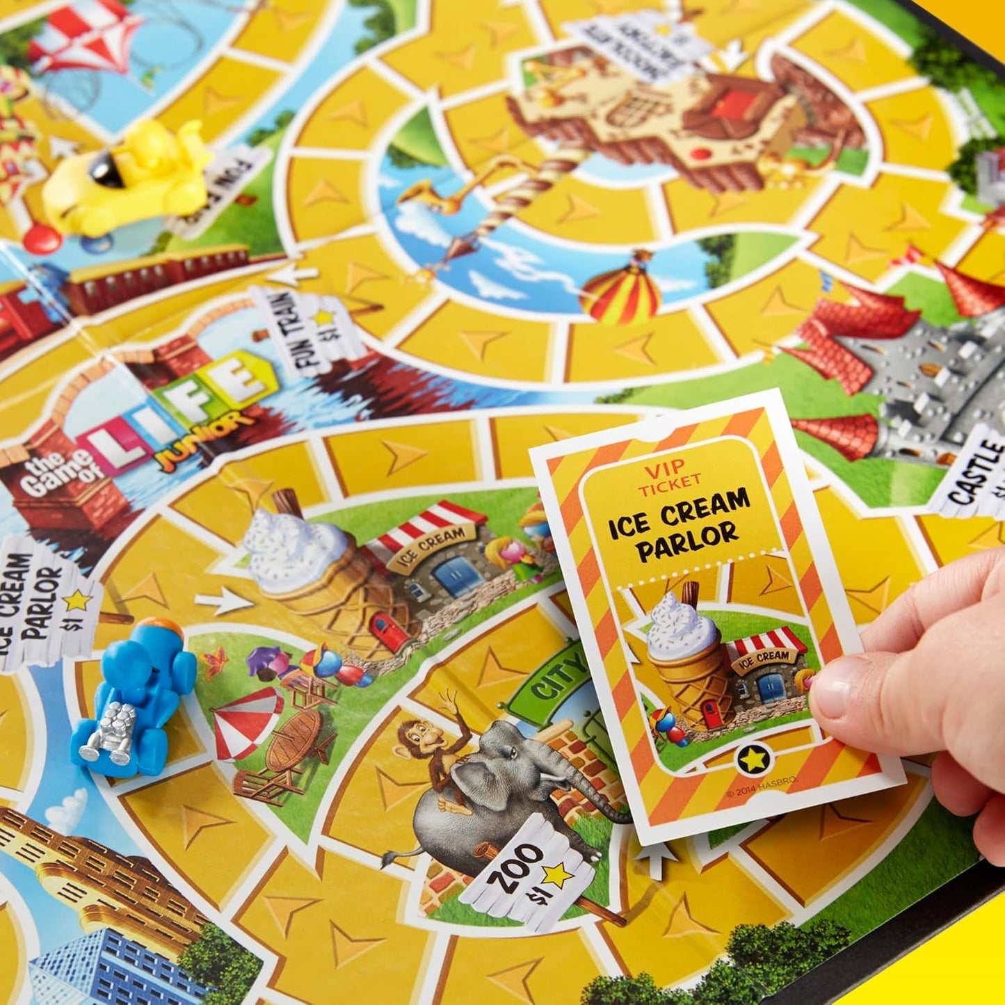 Hasbro Gaming The Game of Life Board Game (Amazon Exclusive)
