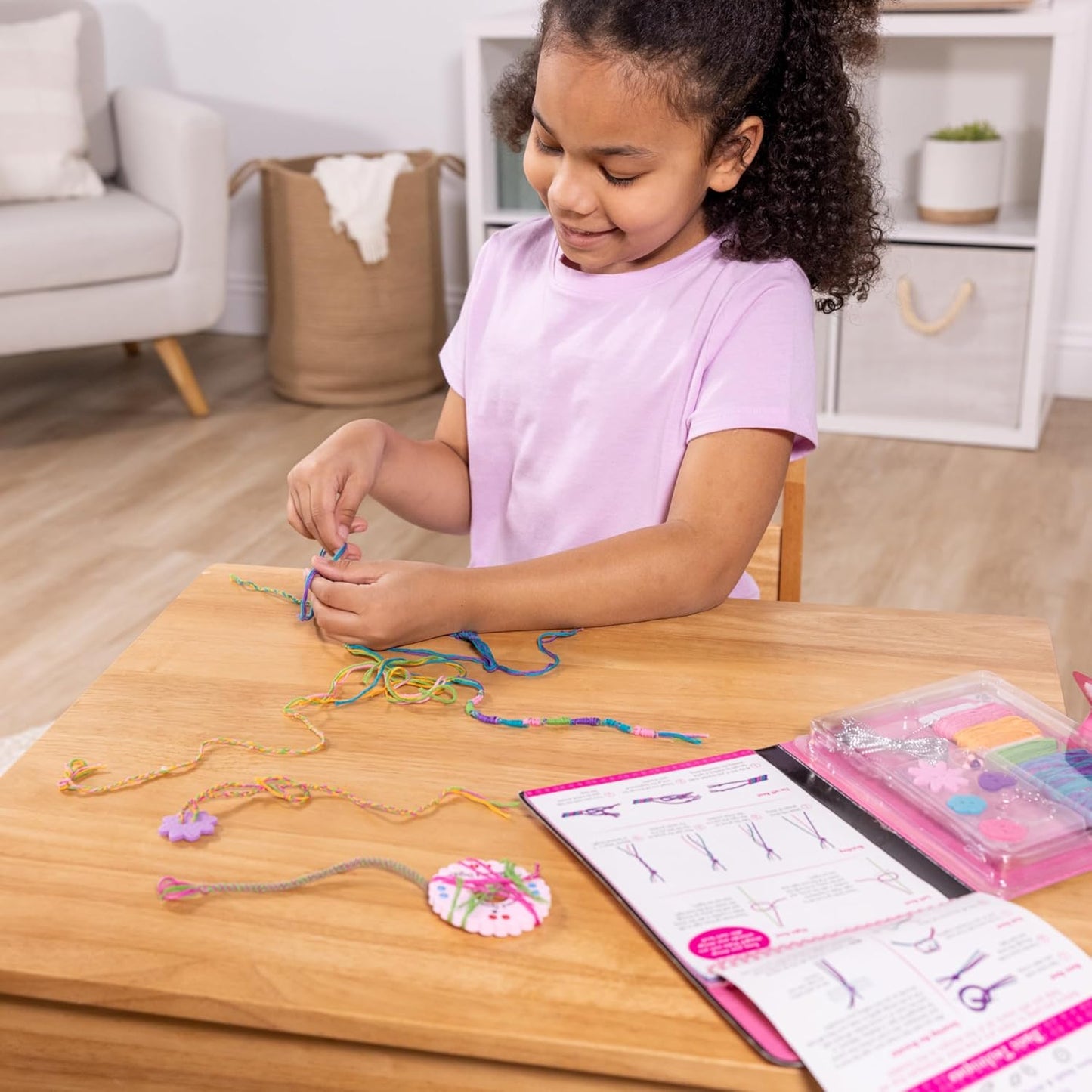 Melissa & Doug On The Go Friendship Bracelet Craft Set (Makes 10+ Bracelets)
