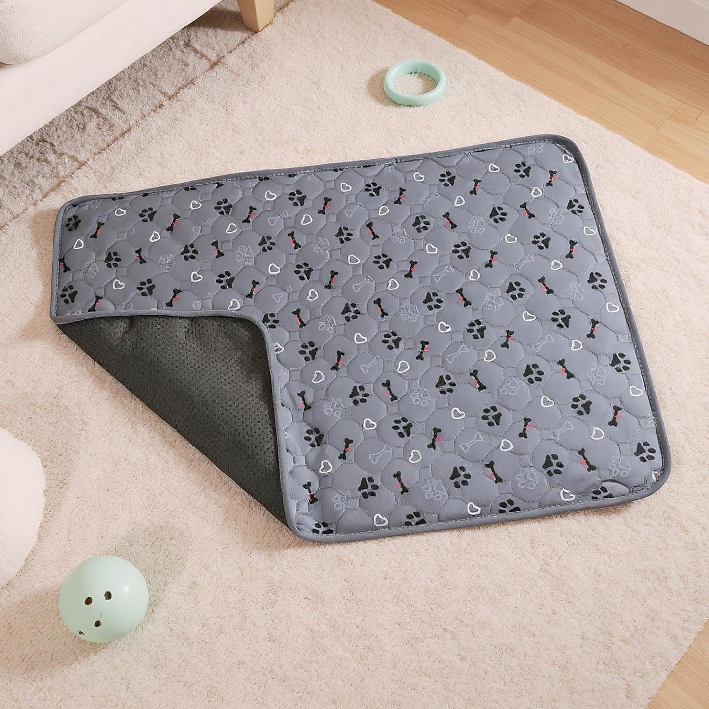 Pet Pad, Puppy Pee Pads, Non‑Slip Absorbent Fast‑Drying Washable Mat with Multi‑Layer Protection, Reusable Design for Homes Clinics Cars Travel and Daily Convenience for Pets and Owners