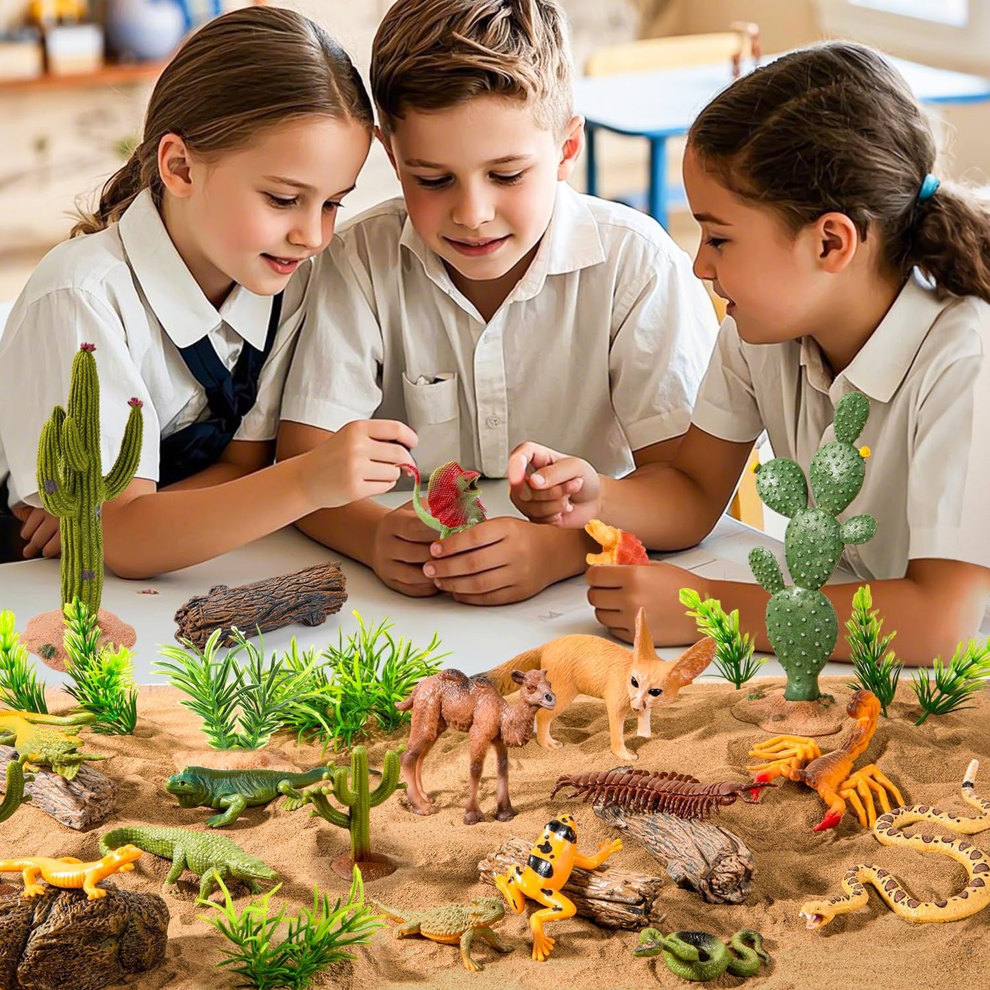 32 Pcs Desert Animal Figurines Set,Desert Diorama Supplies Playset Camel Fox Rattlesnake Lizard Tree Cactus Desert Decor for Kids Cake Toppers Party Favors School Projects Educational Learning