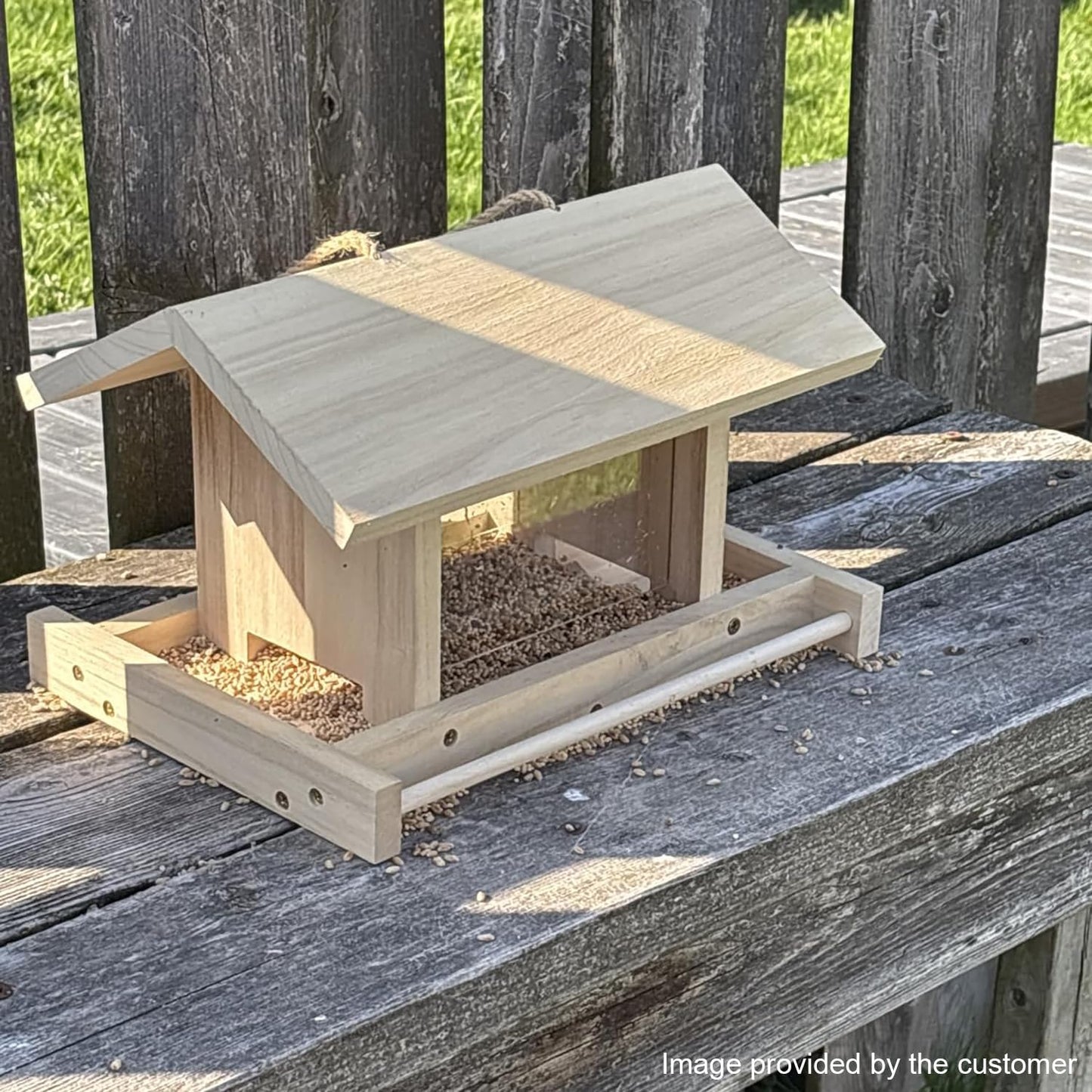 Hanging Wooden Bird Feeder Outdoor Large Capacity Wood Birdfeeder for Feeding Outside Garden Wild Birds Finches Robin Sparrow Blue Jay Chickadees