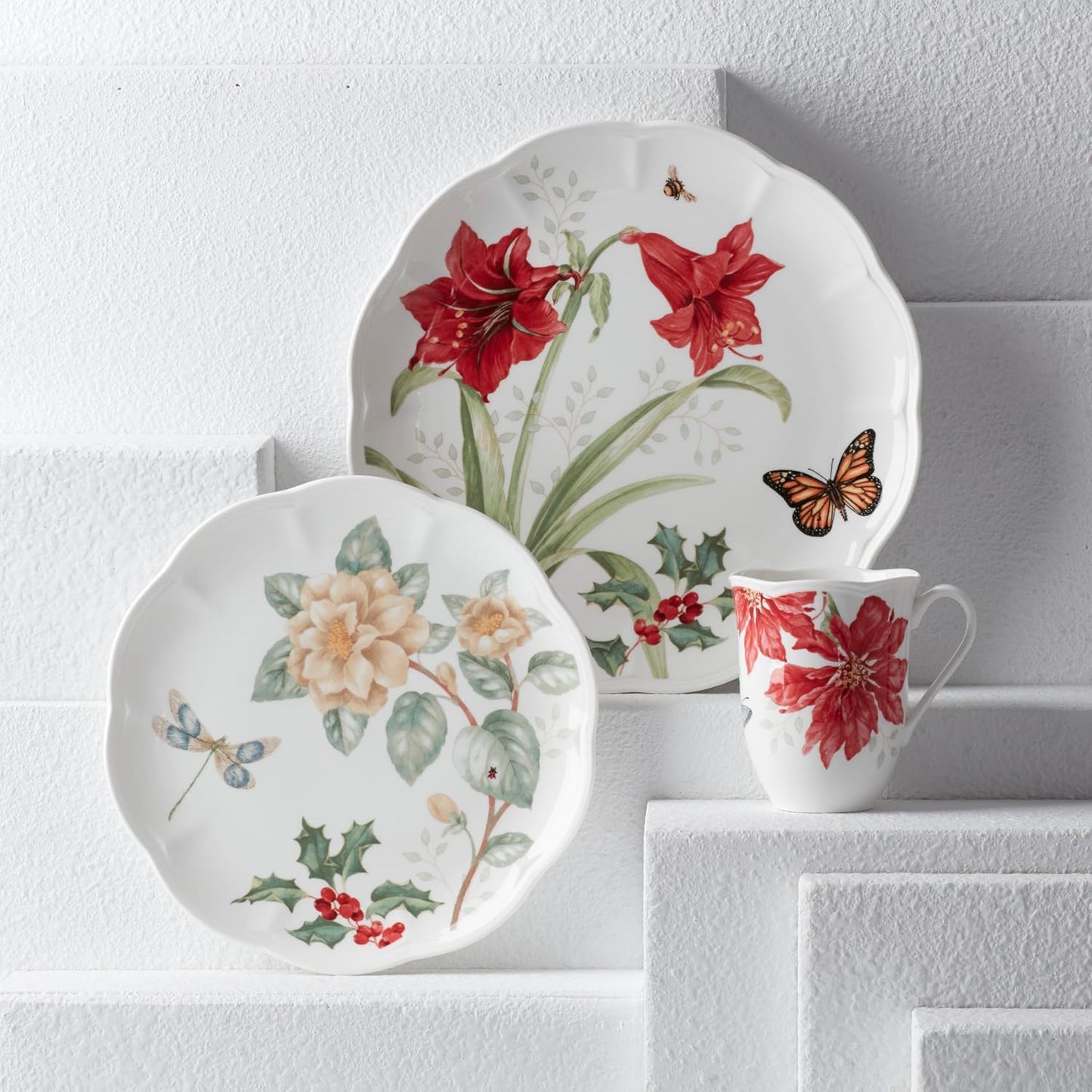 Lenox Dinnerware Set, Butterfly Meadow Holiday 18-Piece Set, Service For 6, Porcelain, Christmas Dinnerware Sets, Holiday Hosting, Dishwasher Safe, Plates and Mugs Sets (18 Pieces, Assorted)