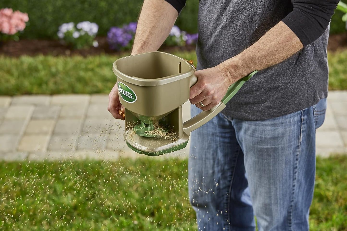 Scotts Whirl Hand-Powered Spreader for Grass Seed, Fertilizer, Salt, Ice Melt, Handheld Spreader Holds up to 1,500 sq. ft. Product