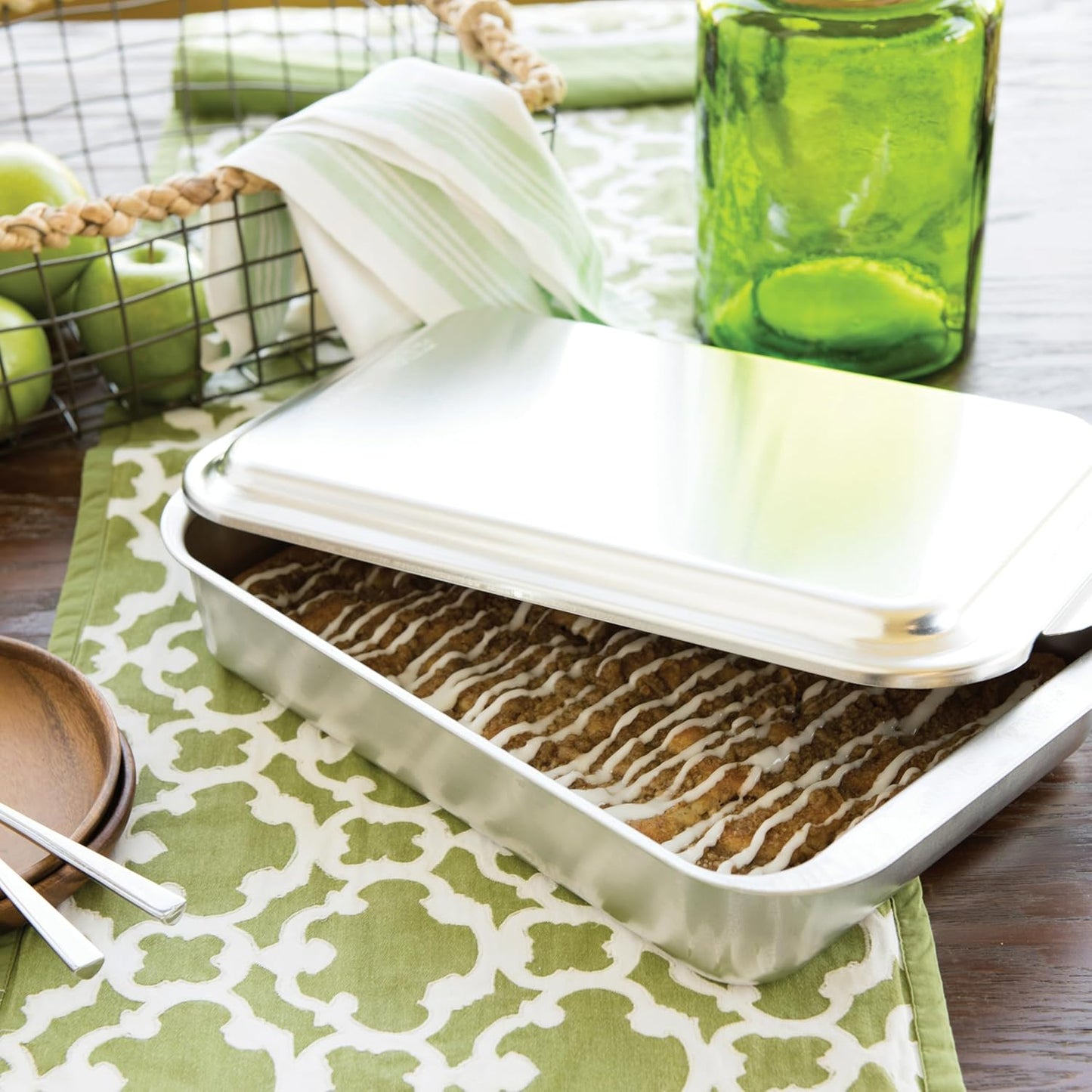 Nordic Ware Classic Metal 9x13 Covered Cake Pan