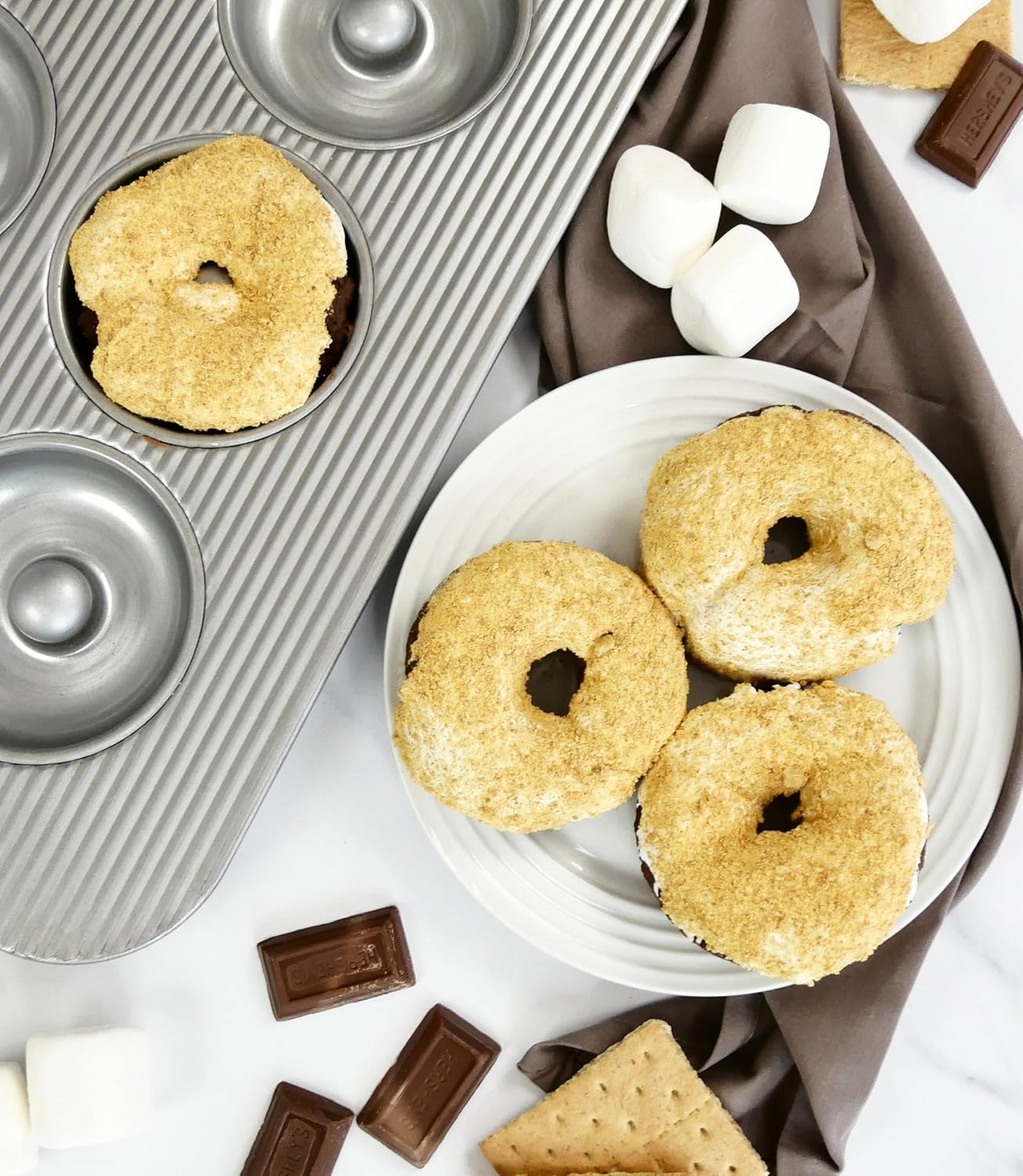 USA Pan Bakeware Aluminized Steel Donut Pan, 6-Well