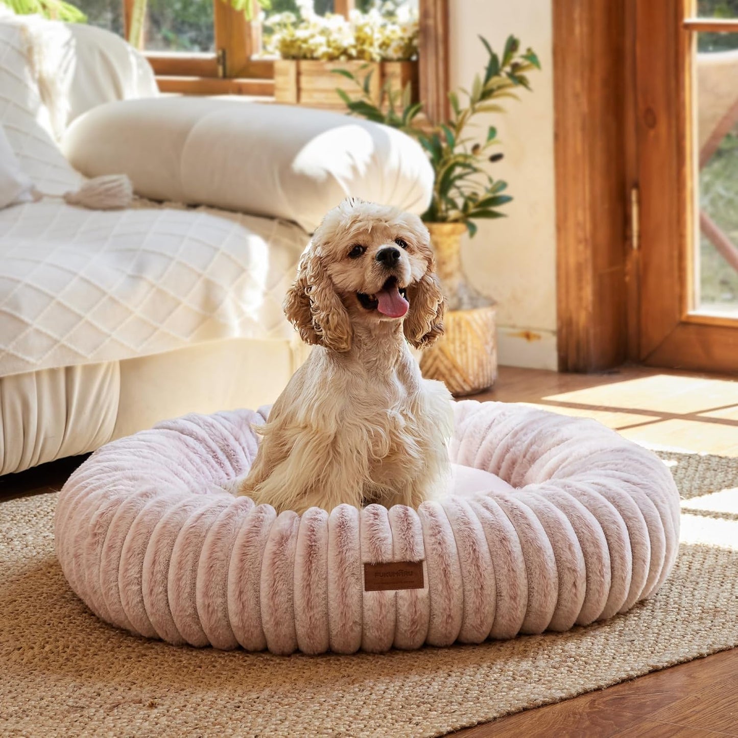 FUKUMARU Dog Bed, Gradient Color Donut Dog Beds for Medium Dogs, 30 inches Calming Orthopedic Dog Beds, Round Pet Bed with Washable Cover，Luxury Comfy Cat Bed for Indoor Cats, Pink