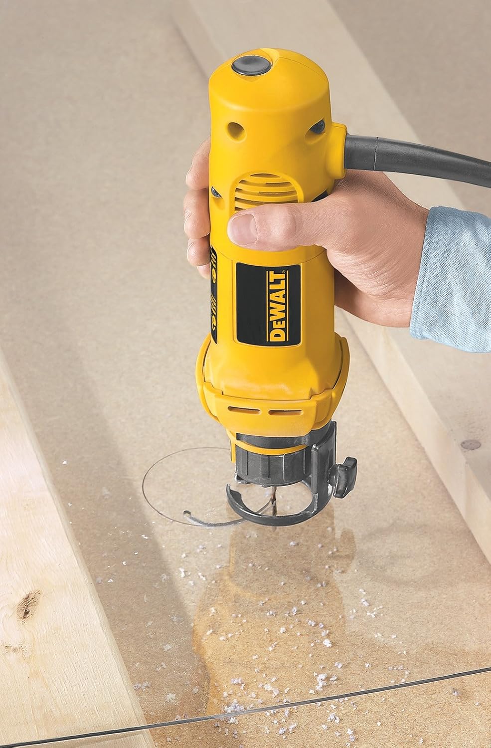 DEWALT Rotary Saw with 1/8-Inch and 1/4-Inch Collets, 5-Amp, Corded (DW660)