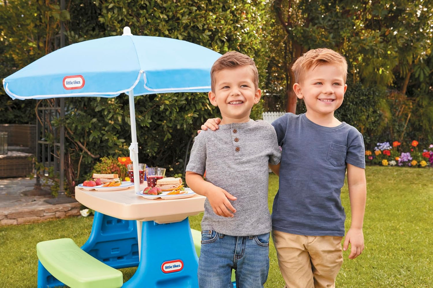 Little Tikes Easy Store Jr. Picnic Table with Umbrella - Blue / Green