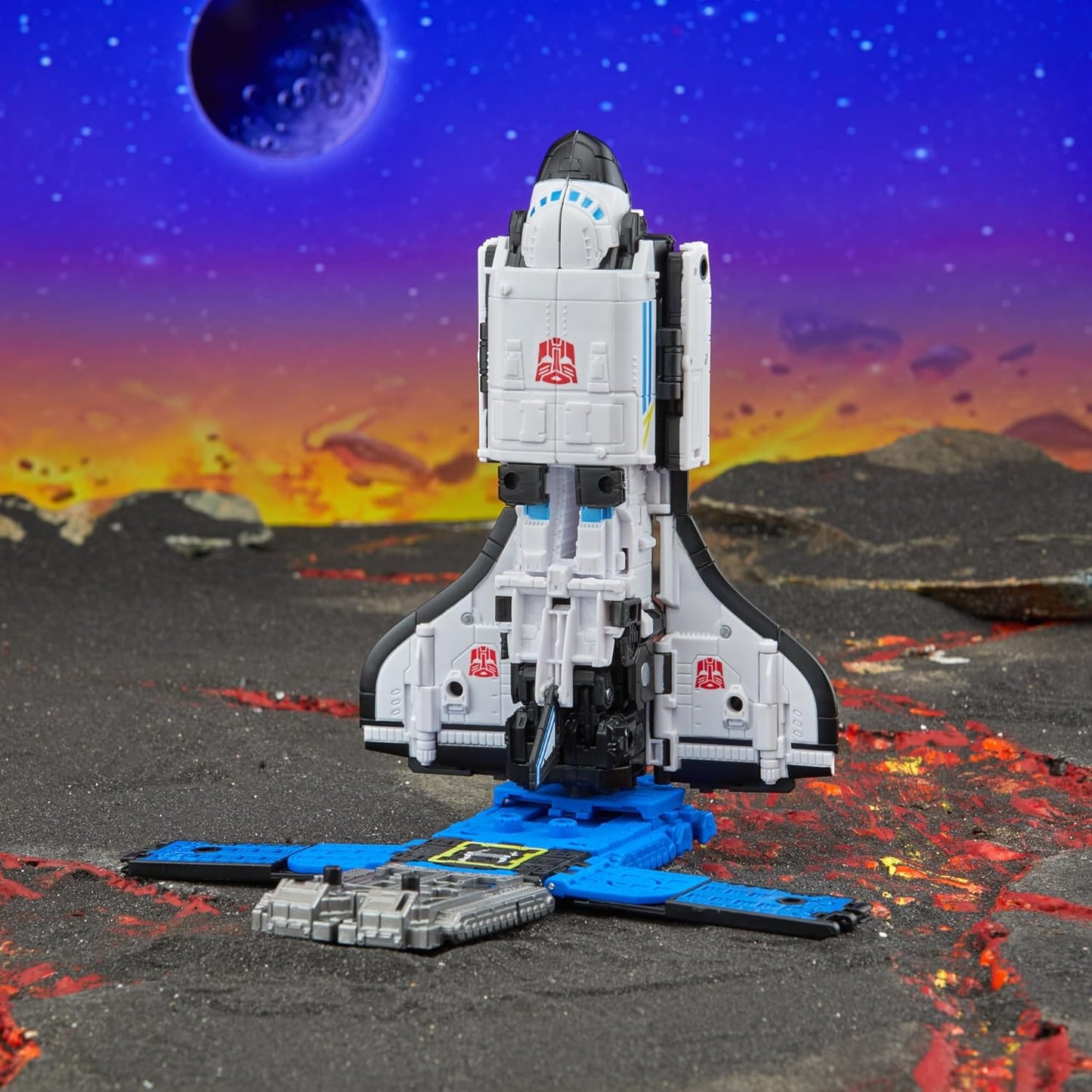 Transformers Legacy United Leader Class Galaxy Shuttle, 7.5-inch Converting Action Figure, for Boys and Girls Ages 8+