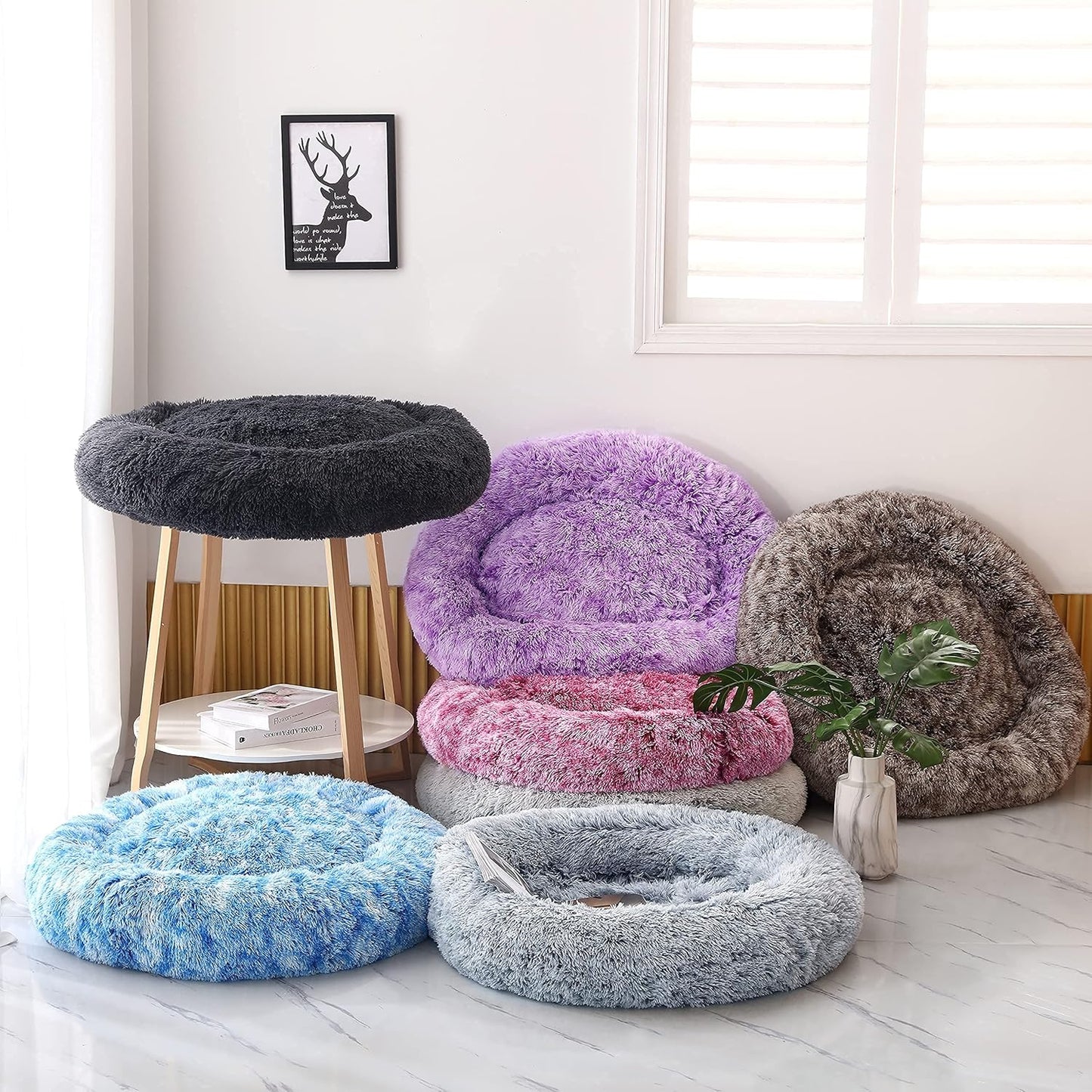 Calming Donut 강아지 침대, 114.3cm(45인치) 원형 쿠션, 탈착식 세탁 가능한 커버, 불안감 방지 인조 모피 커들러, 푹신하고 편안한 털 반려동물 침대 (핑크, 114.3cm(45인치))