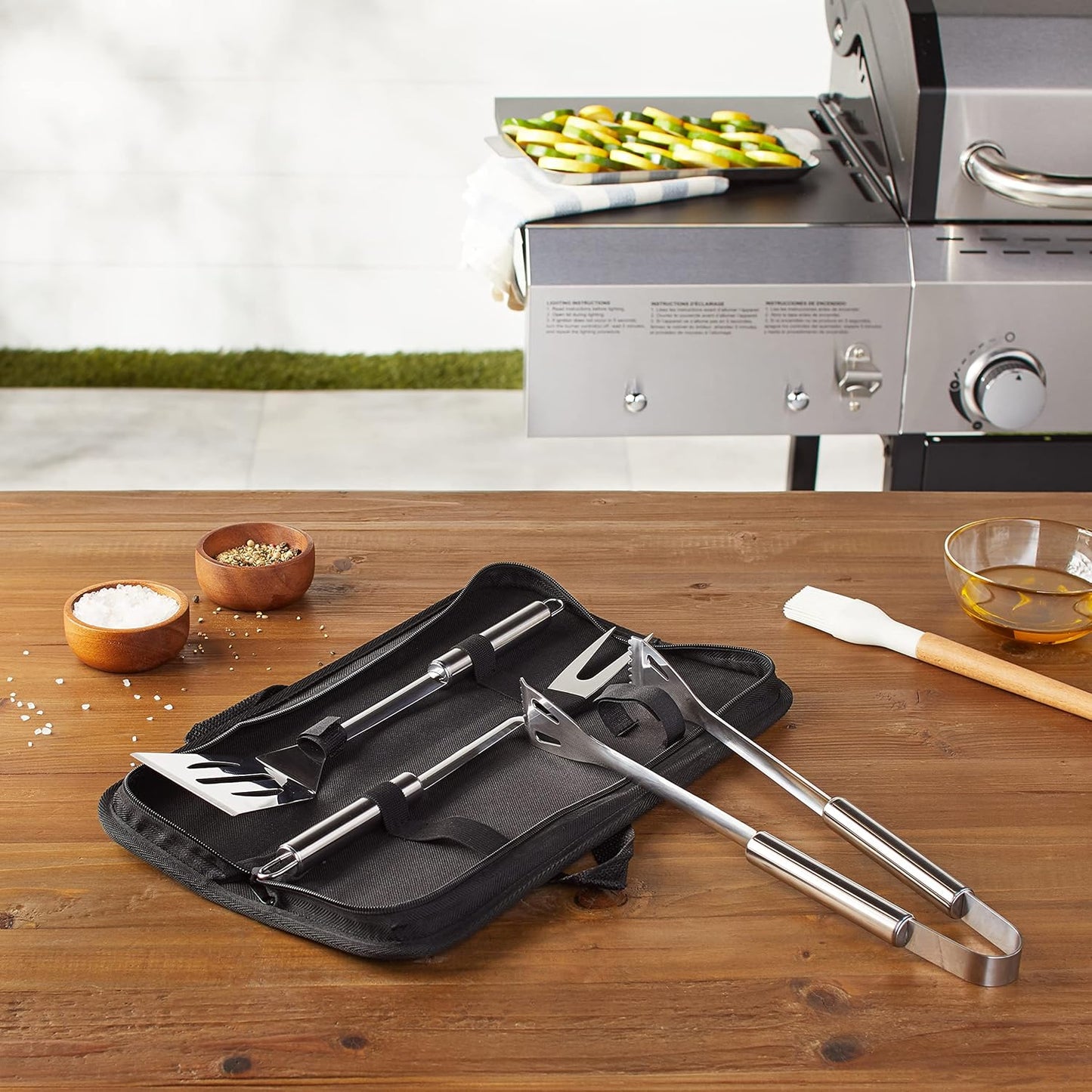 Amazon Basics 4-Piece Stainless Steel BBQ Grilling Tool Set with Carry Bag, Rust-Resistant, Dishwasher Safe