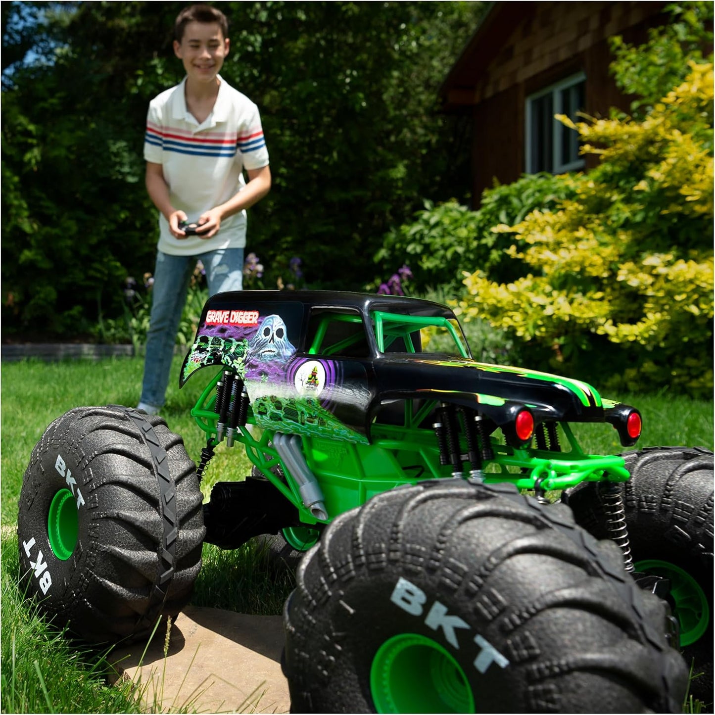 Monster Jam, Official Mega Grave Digger All-Terrain Remote Control Monster Truck, Over 2 Ft. Tall, 1:6 Scale, Kids Toys for Boys and Girls Ages 4 and Up