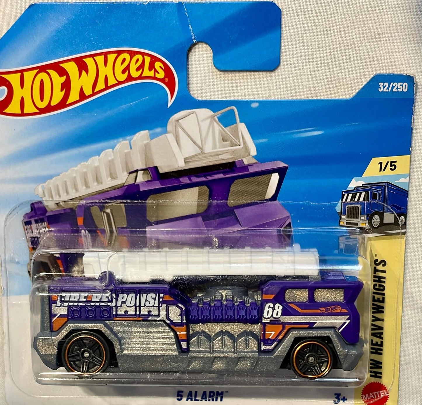Hot Wheels 5 Alarm Firetruck [Purple] Heavyweights 1/5, 32/250, 1:64 Scale Diecast Toy Vehicle