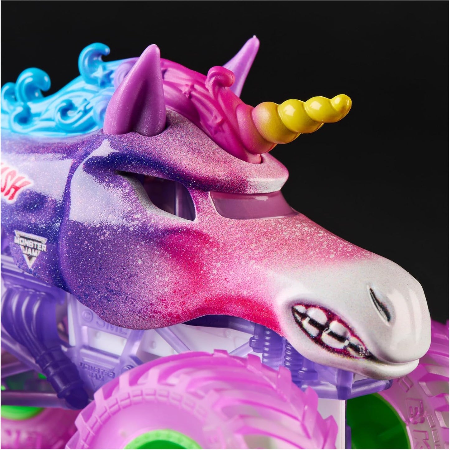 Monster Jam, Official Sparkle Smash Monster Truck, Die-Cast Vehicle, 1:64 Scale, Kids Toys for Boys Ages 3 and up