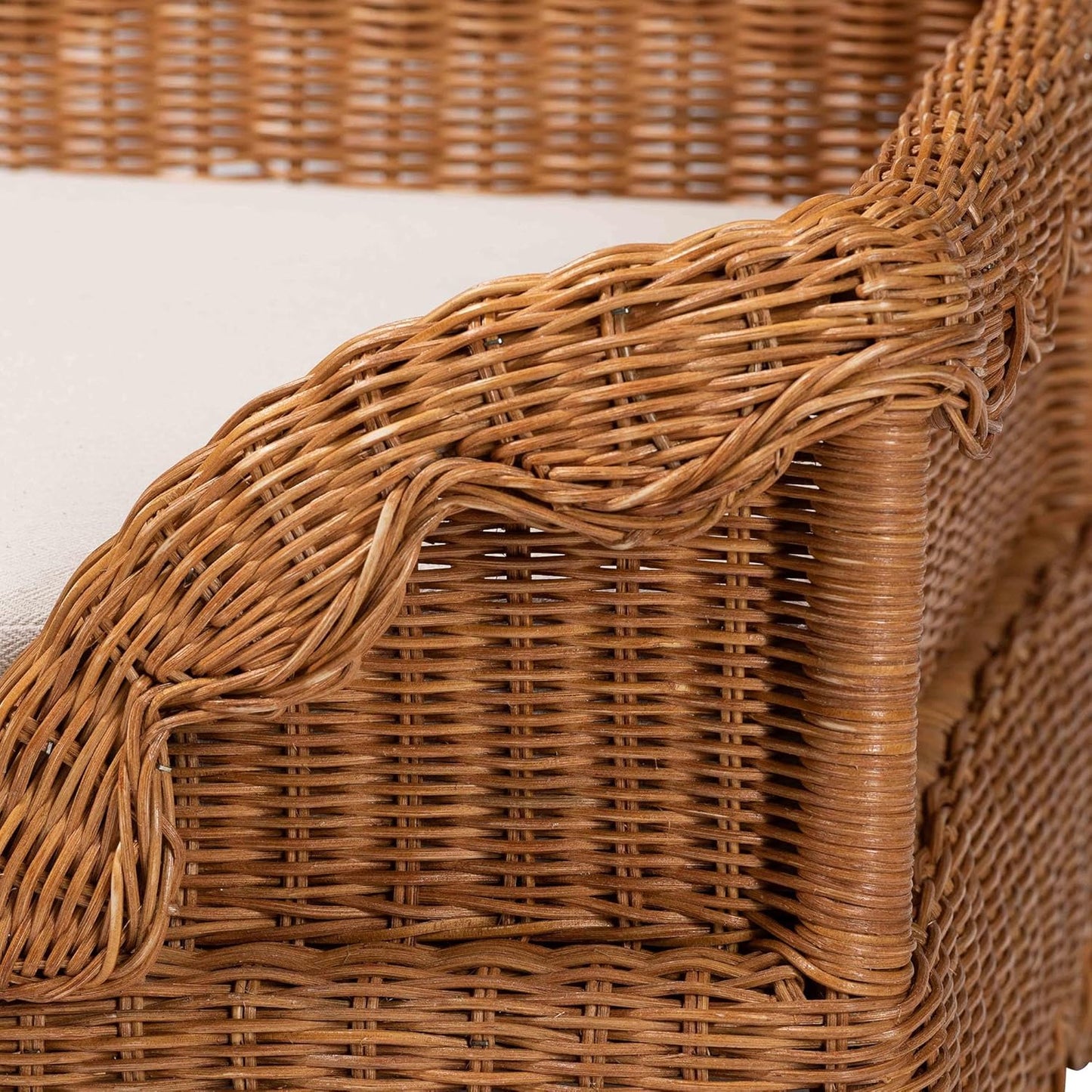 Bali & pari Papina Natural Rattan Pet Bed with Scalloped Sides - Handwoven Wicker Enclosed Lounge Bed for Dogs and Cats with Removable Cushion, 31.5"