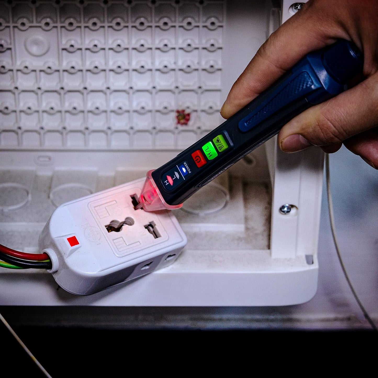 Voltage Tester, Non Contact Voltage Detector, Circuit Tester Dual Range Voltage Sniffer 12V-1000V/48V-1000V, Live Wire Tester with Alarm and Flashlight, Electrical Tester with LCD Display