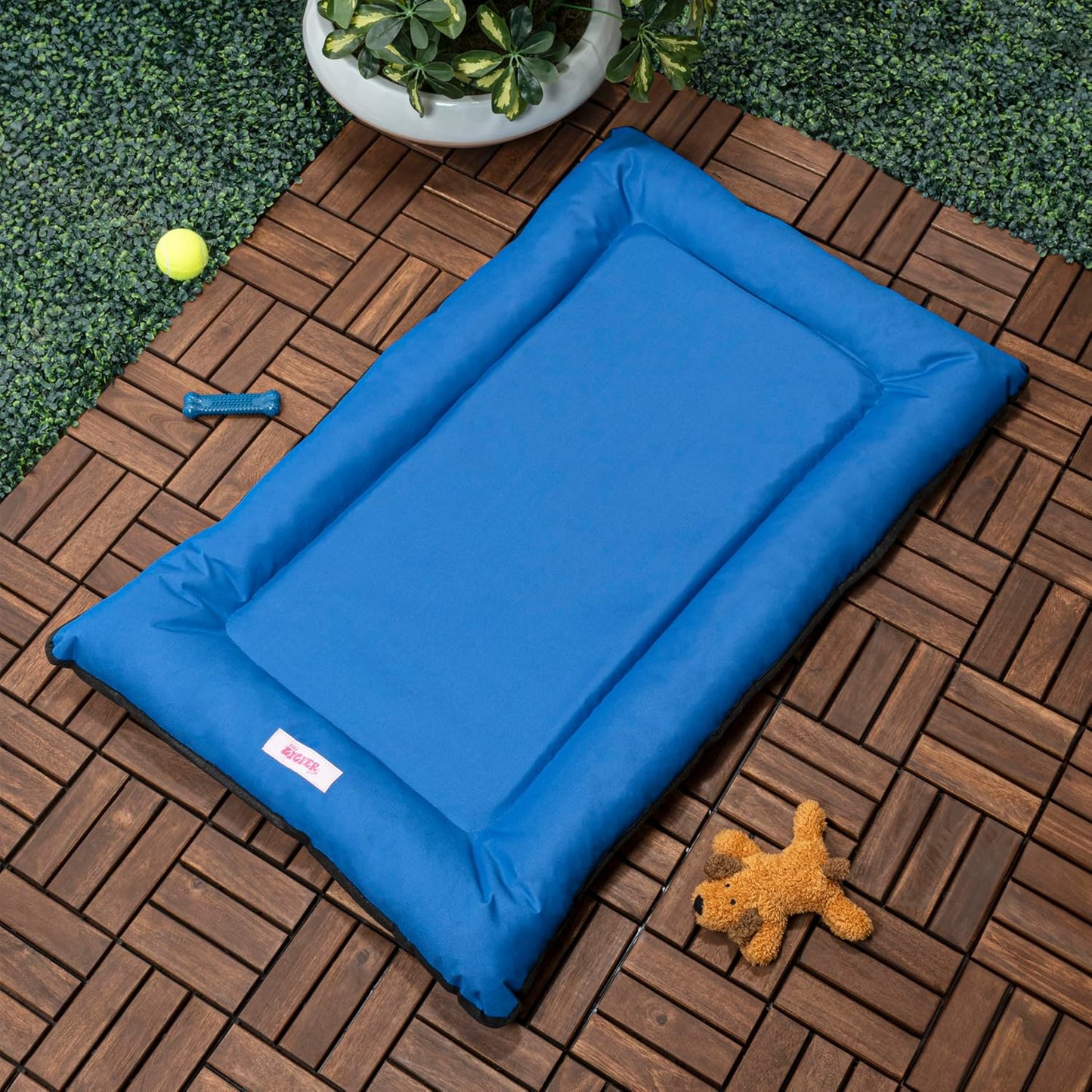 DBD3004D-L Archie 39" x 23" Traditional Oxford Waterproof Indoor/Outdoor Hand-Washable Memory Foam Camping Pet Bed, Cobalt