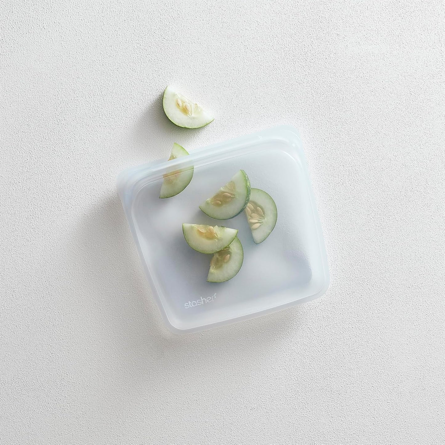 Stasher Silicone Reusable Storage Bag, Sandwich Bags, Reusable Freezer Bag, Microwave, Dishwasher, Oven Safe, Sous Vide, Premium Lunch Container, Eco Friendly, Food Storage Bags, 28 oz, Clear | Reusable Food Bag