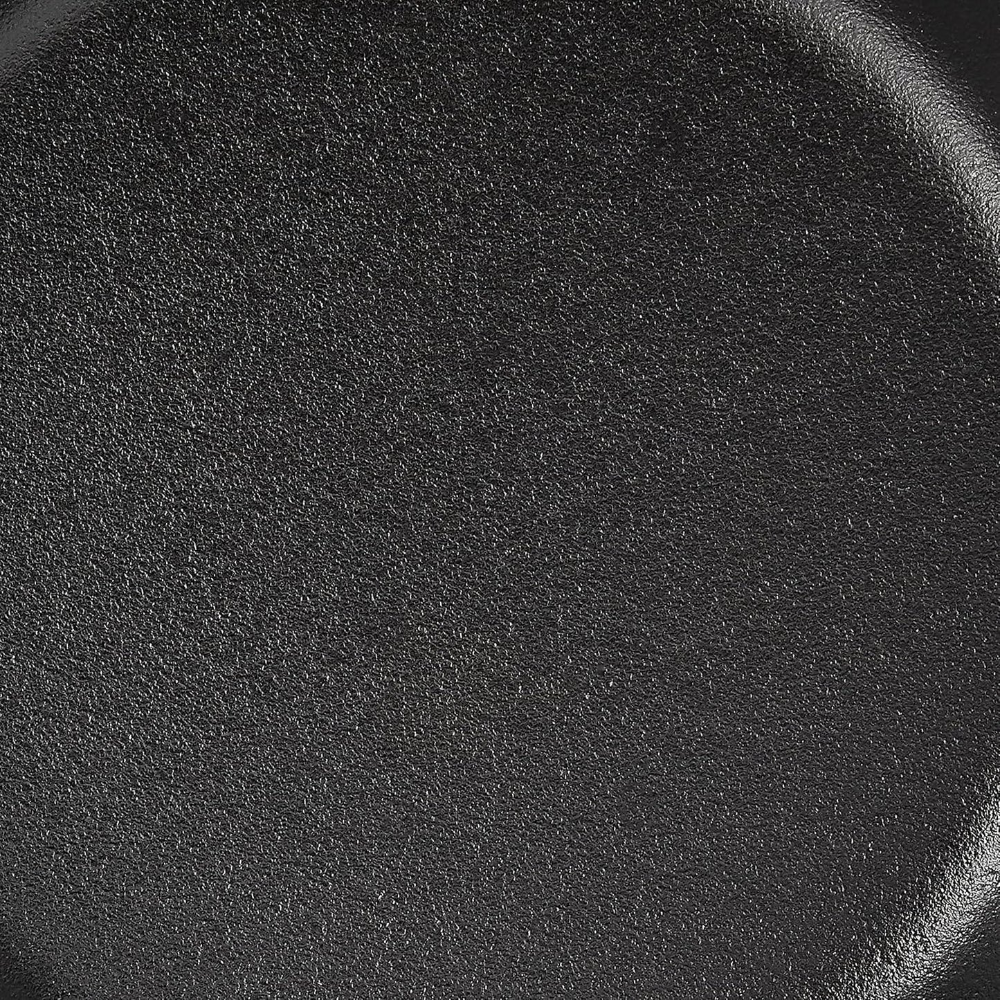 Lodge Wildlife Series - 6.5" Cast Iron Skillet with Wolf Scene